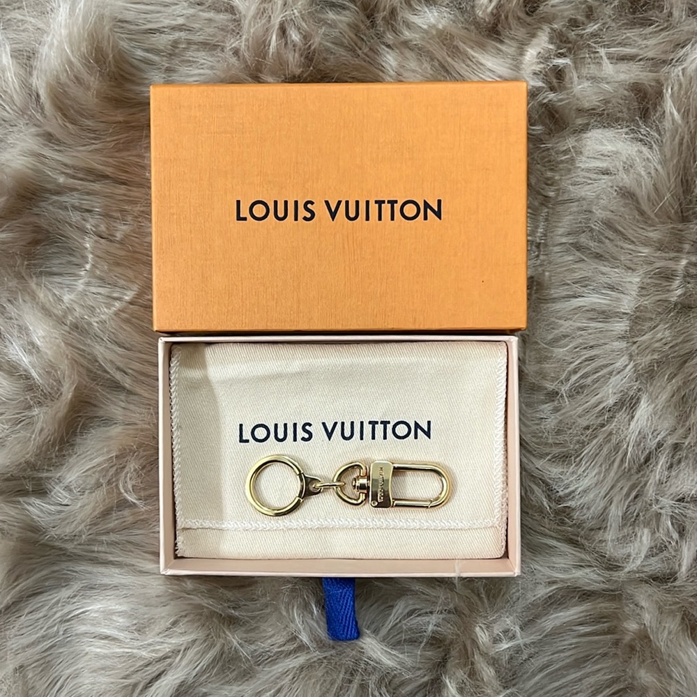 Louis Vuitton keychain/extender